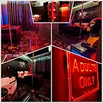 Romeo Nights - Private - Adults Only 러브호텔