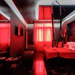 Romantiskt hotell Romeo Nights - Private - Adults Only Bukarest