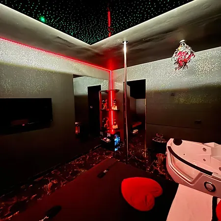 Romeo Nights - Private - Adults Only 3*