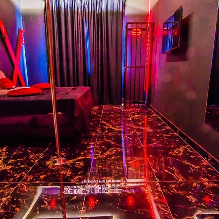 Romeo Nights - Private - Adults Only 3* Bucarest