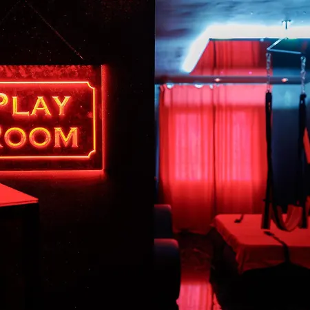 Romeo Nights - - Adults Only 3*