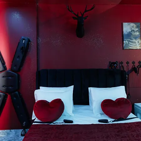 Love hotel Romeo Nights - - Adults Only 3*