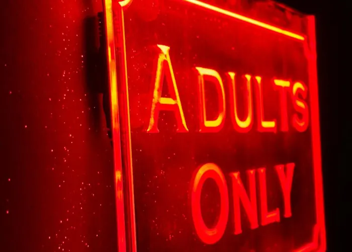 Love hotel Romeo Nights - Private - Adults Only