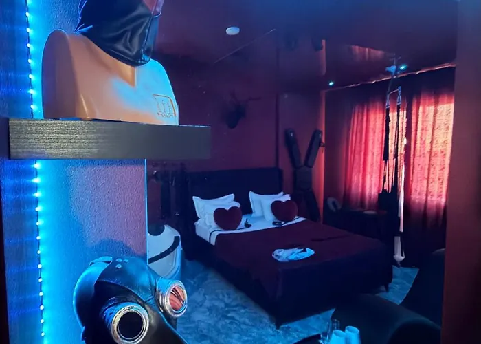 Romeo Nights - Private - Adults Only 3* Bukarest
