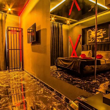 Romeo Nights - Private - Adults Only Hodinový hotel 3*