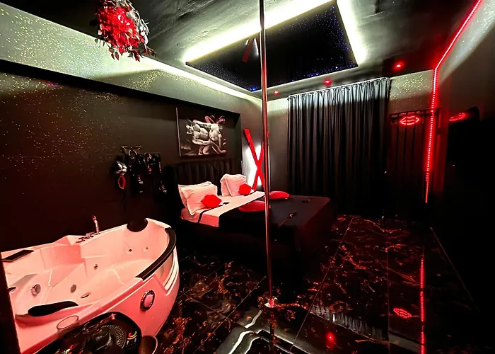 Romeo Nights - Private - Adults Only Отель для свиданий Бухарест