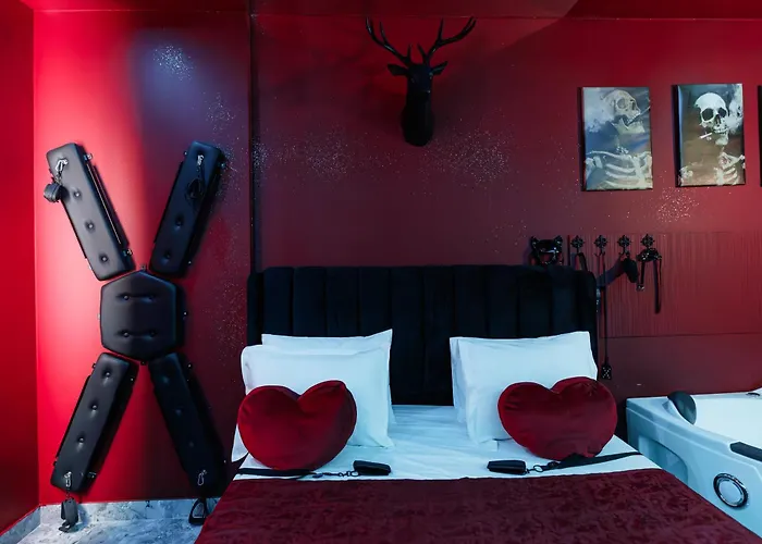 Romeo Nights - Private - Adults Only 러브호텔